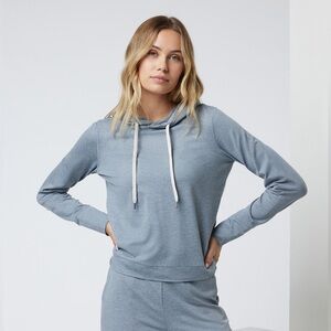 Vuori Halo Essential DreamKnit Hoodie Shirt